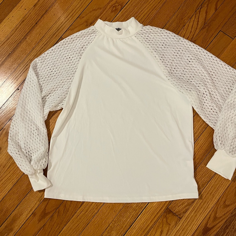 Shein white turtle neck long sleeve - size medium